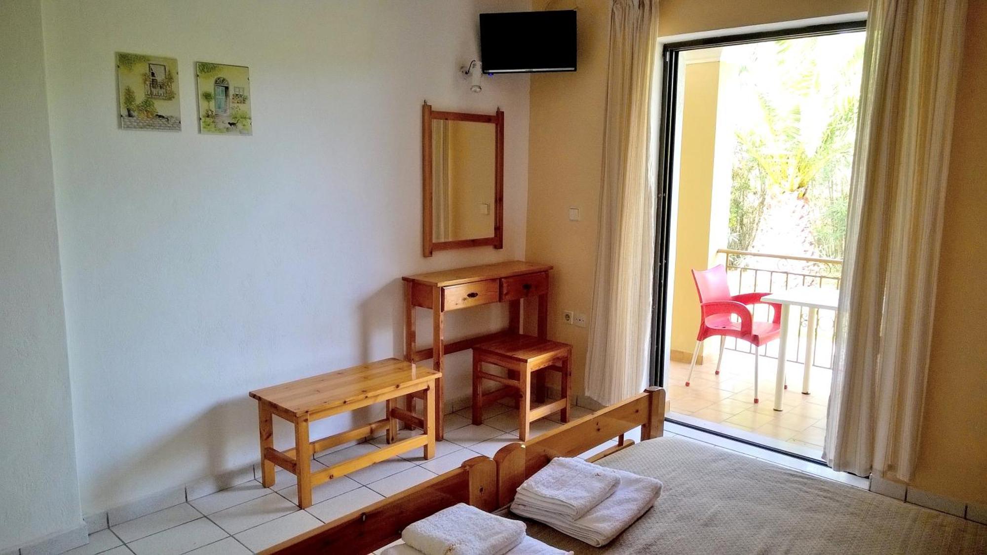 Irini Apartments And Studios Кавос Экстерьер фото