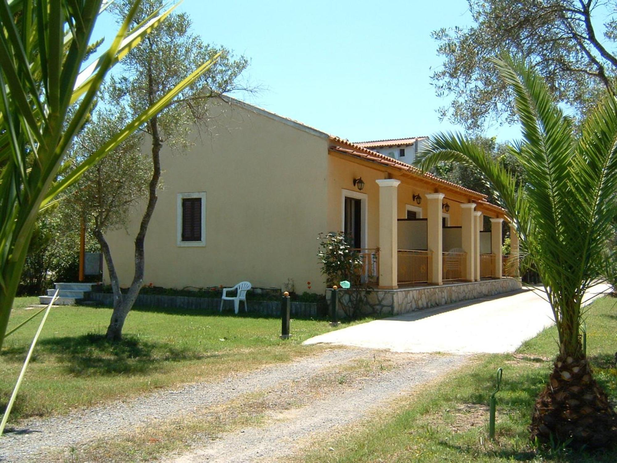 Irini Apartments And Studios Кавос Экстерьер фото