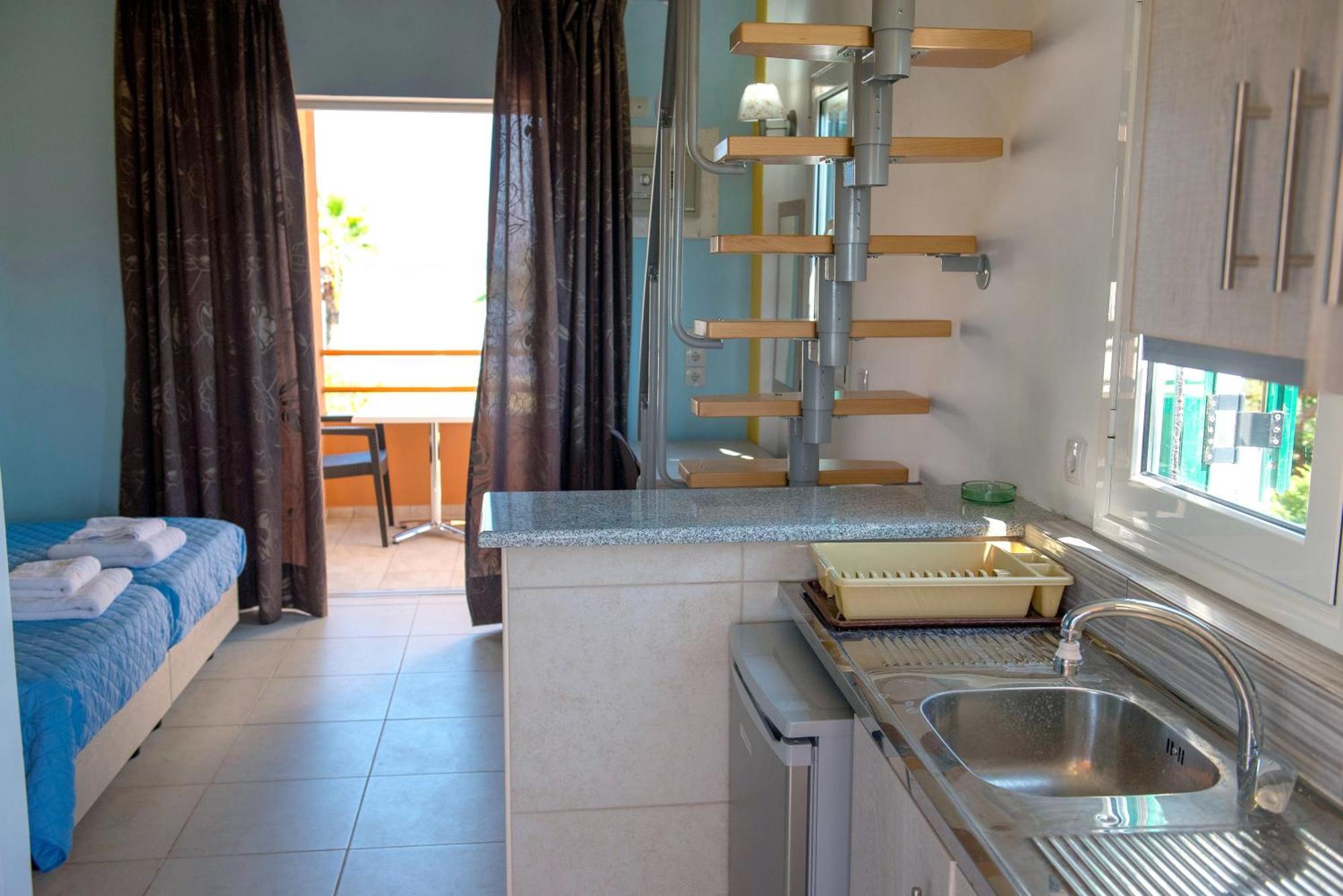 Irini Apartments And Studios Кавос Экстерьер фото